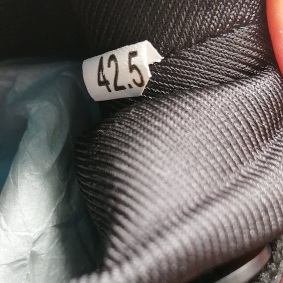 Skdoiul Mens Sneaker Black w/Red Lettering Lace Up Round Toe Flat Heel EUR 42.5 - Picture 9 of 9